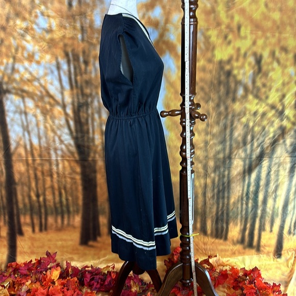 Vintage Sears black dress medium ribbon trim - Picture 6 of 11